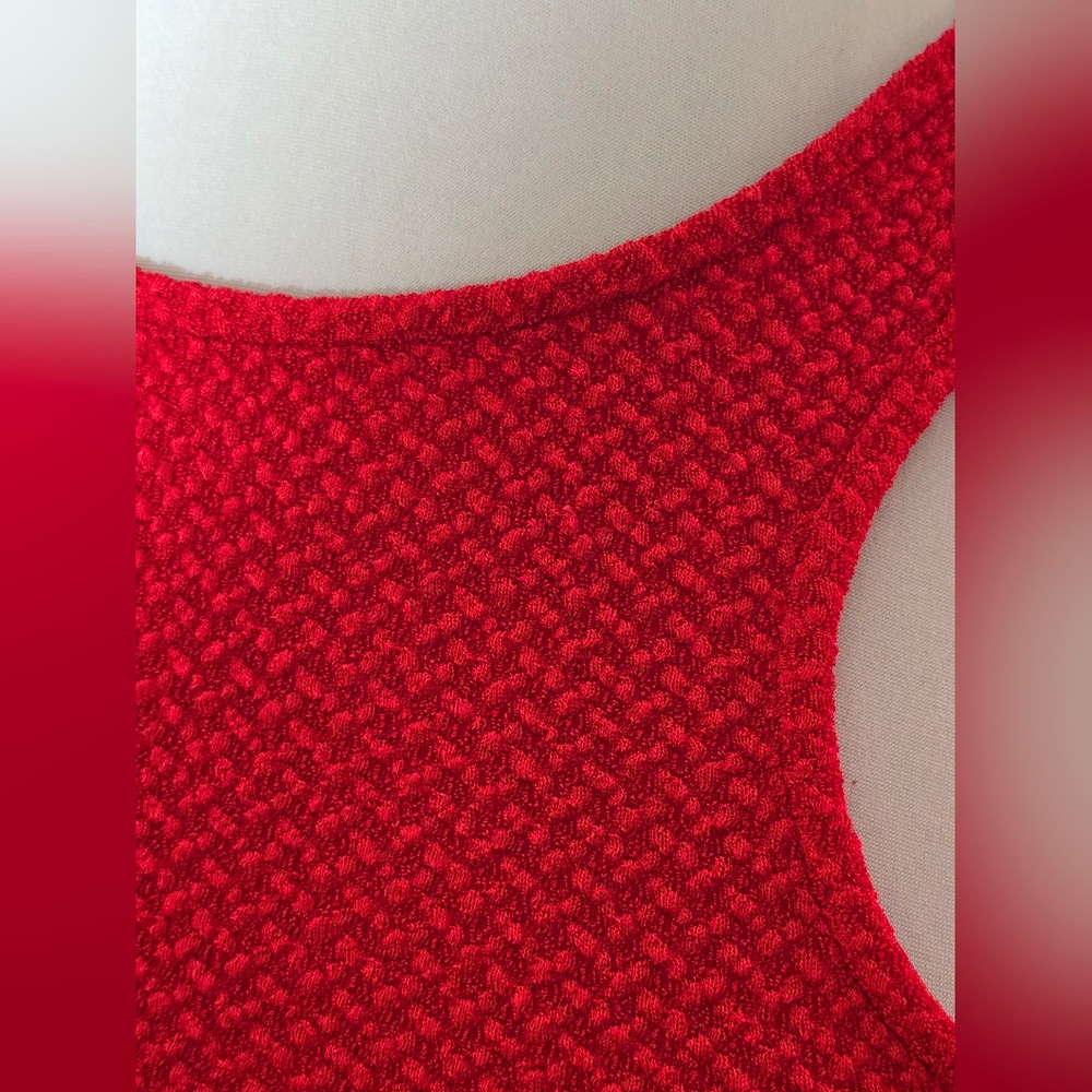Monaco Red Textured Crop Top - Picture 2 of 6